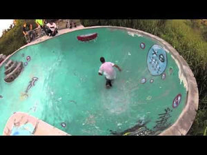 BILLY SKATES POOLS